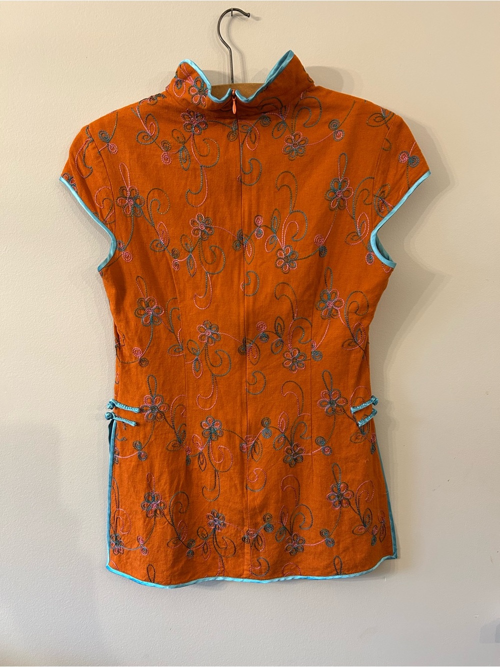 90s / Y2K Chinoiserie Dragon Silk Hangzhou Orange Embroidered Top | M (Fits S) - Picture 2 of 7